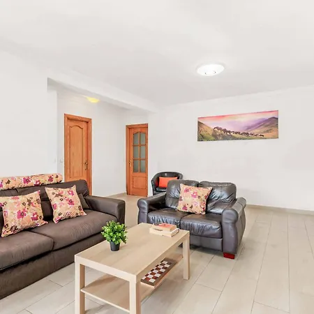 Ruby Sol Vila Estepona